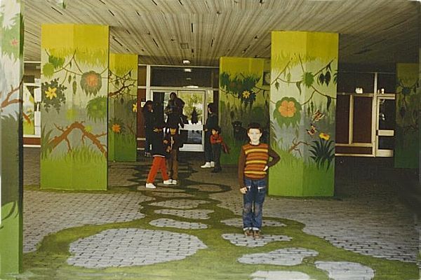 UN ESPACE DE JEUX POUR LES ENFANTS